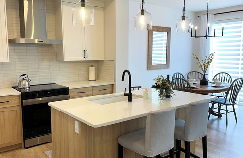 Cochrane House | Heartland & Co./Family Home/Banff & Calgary