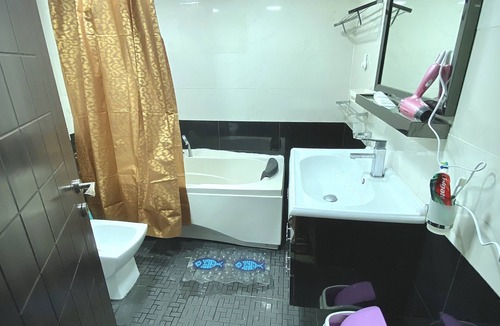 Trade Center Hostel | Heartland Hostel