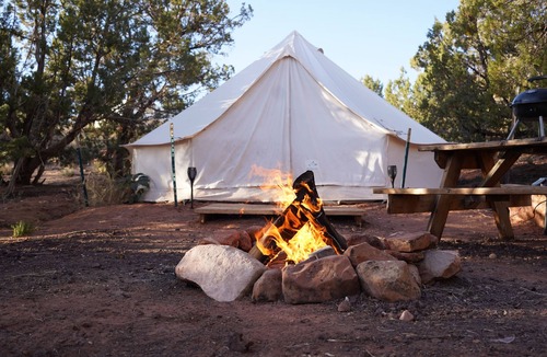 Hildale RV Rental | Heated/cooled king size glamping tent at Zion View Camping!