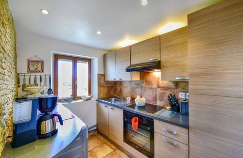 Saint-Wambert-des-Trois-Vallees Apartment | HEATED INDOOR POOL FROM APRIL TO OCTOBER - CHARM AND COMFORT
