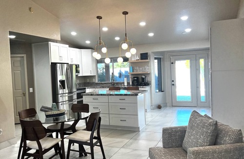 East Mesa House | Heated pool! A coastal cottage in the desert! Three week maximum per stay.