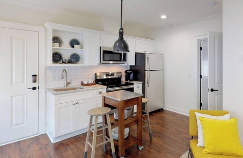 Historic District - North Condo | Heated Pool Access | 5*Clean | Flex Cancelation