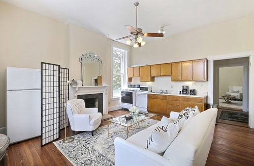 Historic District - North Apartment | Heated Pool Access | 5*Clean | Flex Cancelation