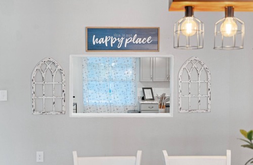 Largo House | Heated Pool House with Games <5 Min to Beaches Sleeps 12