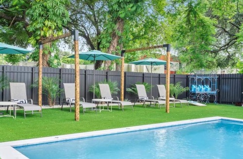 Little Haiti Apartment | Heated Pool Private Backyard Free Parking