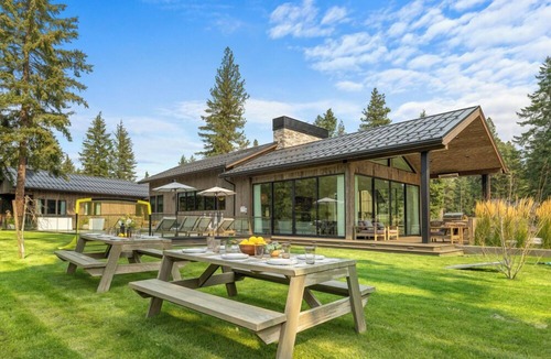 Roslyn House | Heated Pool + Spa + Golf Sim — 5 Star Luxury Suncadia Compound
