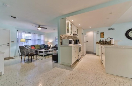 Beau Rivage Shores House | Heated pool, Very Kid and Dog Friendly & steps to the beach