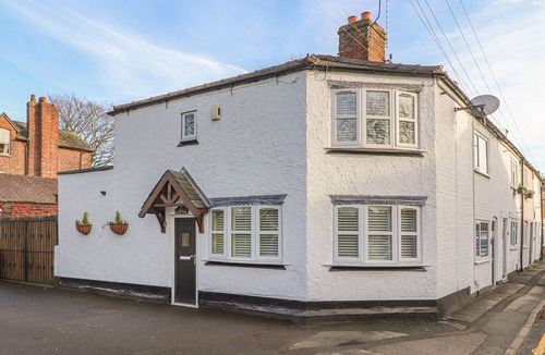 Knutsford Cottage | Heath Corner