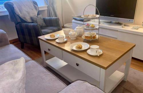 Lauder House | Heather Cottage