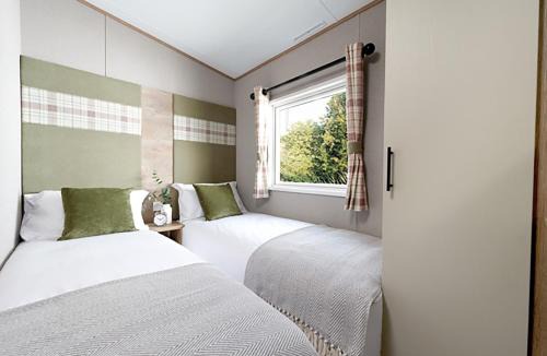 Bishop Auckland Other | Heather View Standard Daisy Caravan 1
