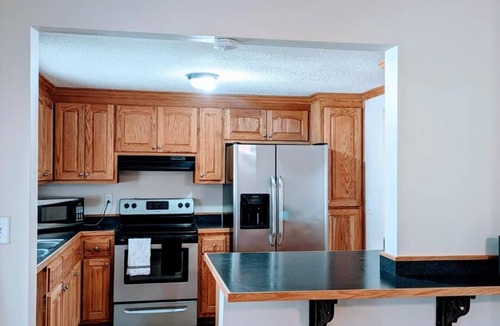 Prosperity House | Heaths Cove on Lake Murray with 3 bed 3 baths. Beautiful lake views and dock