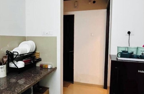 Thane West Apartment | Heaven 19° : Calm Beyond Clouds