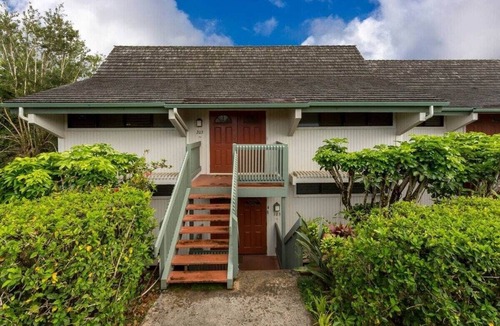 Princeville Hotel | Heavenly Kauai Destinations Hale Moi Side B by Hideaways Beach
