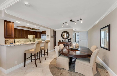 Moorings Condo | Heavenly Naples beach front 2 bed 2 bath condo