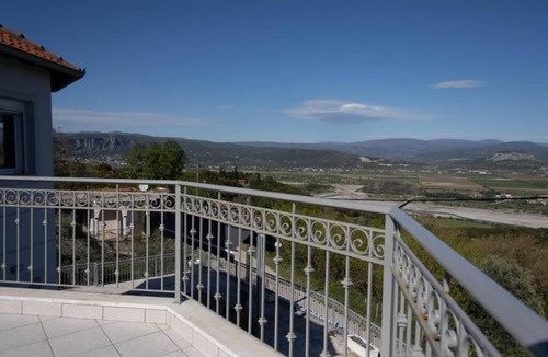 Kalambaka Apartment | Heavens Balcony Meteora