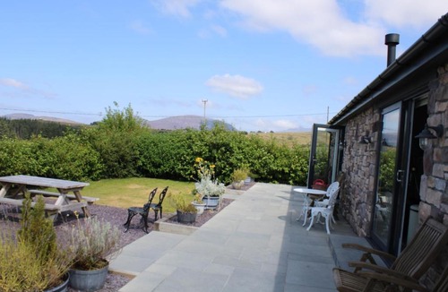 Llanllyfni House | Hedd Wen