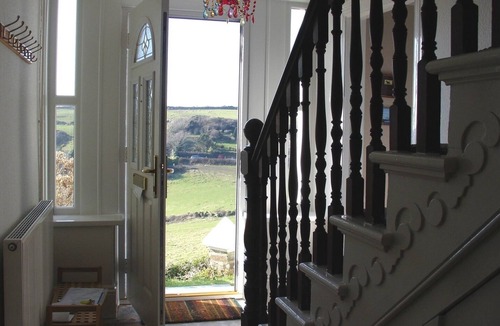 Treknow Cottage | HEIGHTLEY HOUSE, pet friendly, country holiday cottage in Treknow