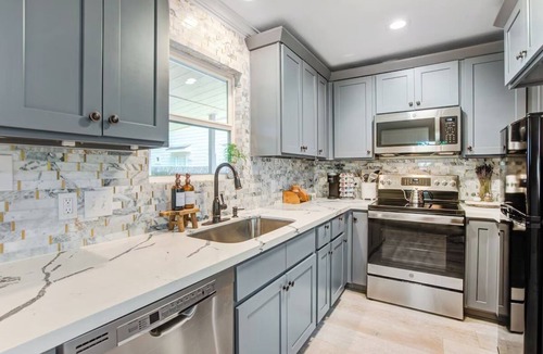 Shady Acres House | Heights Bungalow-Pet Friendly 6 miles to Downtown