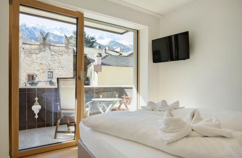 Silandro Apartment | HEIMAT - Chic & Spacious Alpine Escape Schlanders