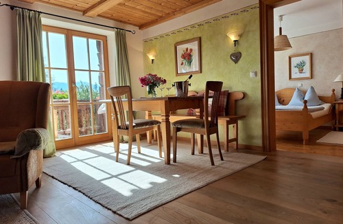 Wackersberg Apartment | Heissbauer Vacation Rental "Rosentraum" with Mountain Views and Two Bedrooms