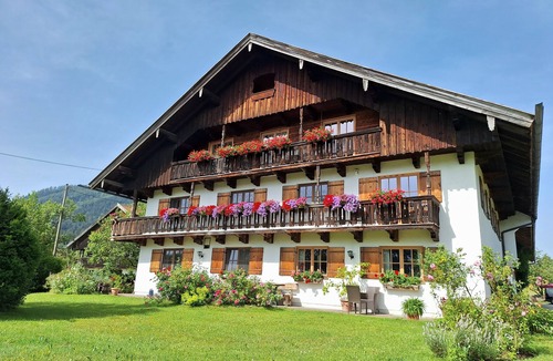 Wackersberg Apartment | Heissbauer Vacation Rental "Karwendelblick" with Mountain Views, 2 Bedrooms, and 2 Bathrooms