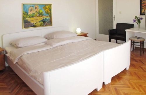 Icici Apartment | Hela (LOV512) by Interhome