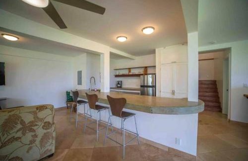 Hana House | Helehele Hale