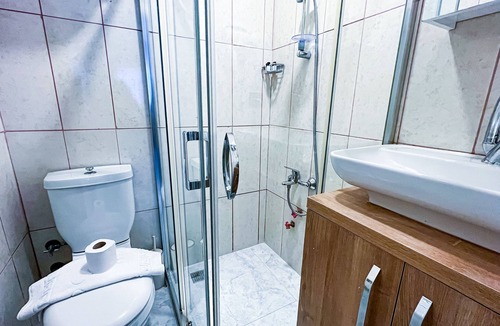 Kahramanlar Mahallesi Hotel | Helen Inn
