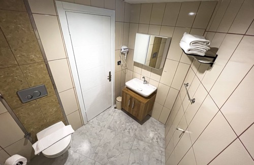 Kahramanlar Mahallesi Hotel | Helen Inn