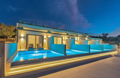 Tragaki Hotel | Helena's Aether Suites - Seaview & Heated Infinity Pool