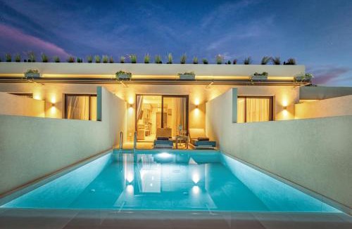 Tragaki Hotel | Helena's Aether Suites - Seaview & Heated Infinity Pool