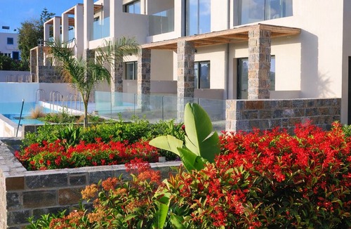 Amoopi Hotel | Helios Beach Hotel & Bungalows