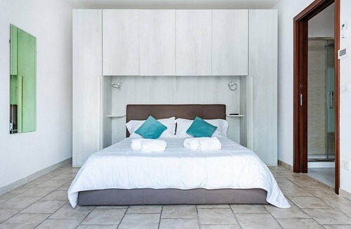 Conversano Hotel | Helios Room