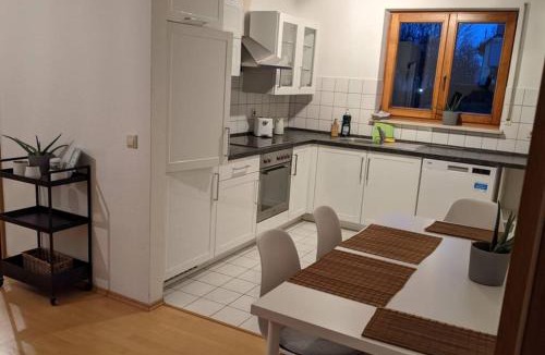 Nuertingen Apartment | Helle Terrassenwohnung am Waldrand