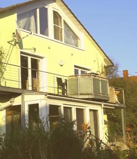 Allershausen House | helles Dachstudio