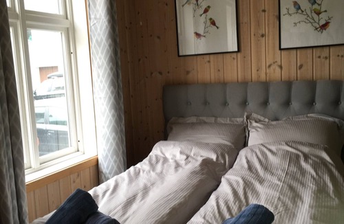 Hellesylt Apartment | Hellesylt Town Centre, Geirangerfjord