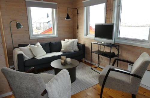 Bodo Ski Chalet | Helligvær Kystopplevelser AS