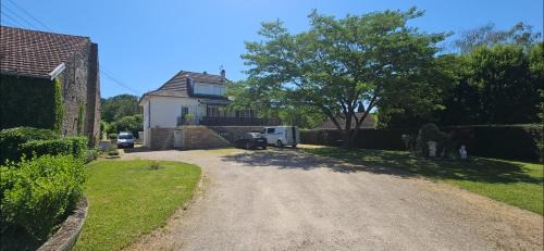 Paroisse Saint-Augustin-de-Chaux Apartment | hello dole