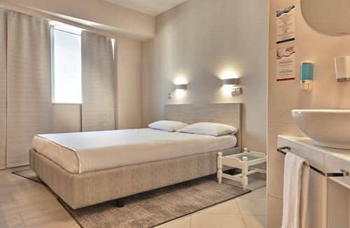 Gara de Nord Hotel | Hello Hotels Bucharest
