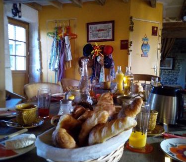 Tintury Bed & Breakfast | Hello velo