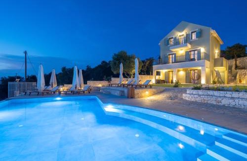 Antipata Apartment | Hellosummer Boutique suites,near fiscardo!