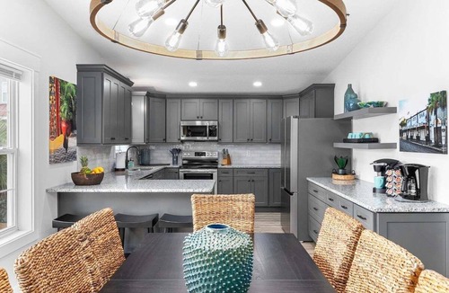North Myrtle Beach House | Hem's Hideout | 5BR Tropical Oasis w/Heated Pool