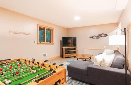Glacier House | Hemlock Chalet