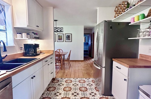 Rockbridge Cabin | Hemlock Retreats - Cabin, 6 Acres, Hot Tub & Winery