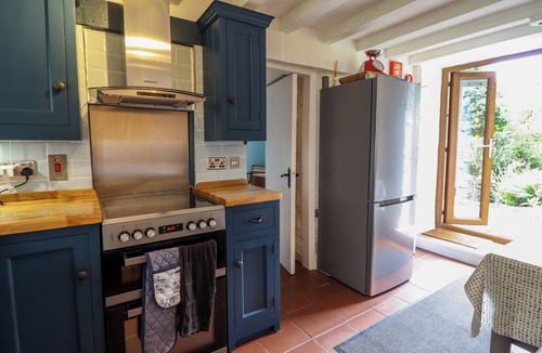 Fairbourne Cottage | HEN BOPTY, pet friendly, character holiday cottage in Fairbourne