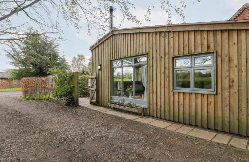 Rugeley House | Hen House View