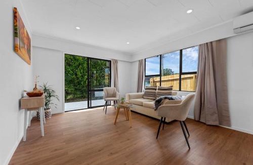 Henderson House | Henderson Oasis