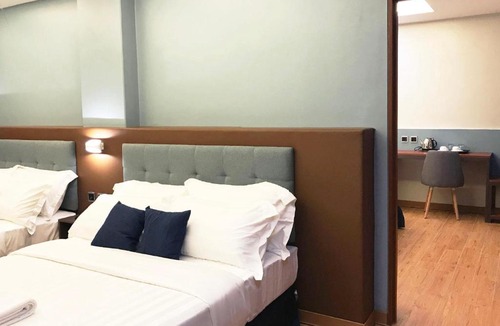 Dumaguete Hotel | Henia Hotel