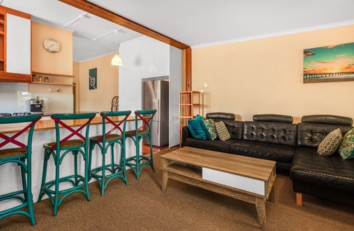 Henley Beach South House | ⭐️Henley Beach Haven⭐️ Sleeps 6, WiFi, Netflix, Parking