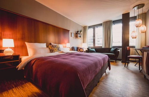 Stadtbezirke 01 Hotel | HENRI Hotel Düsseldorf